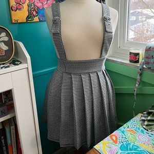 Forever 21 pleated houndstooth skirt with suspenders